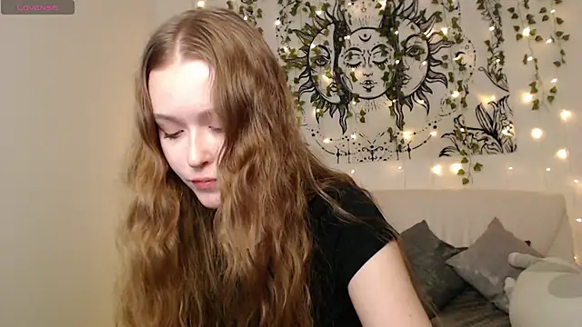 MandyMils online show from October 24, 4:47 pm