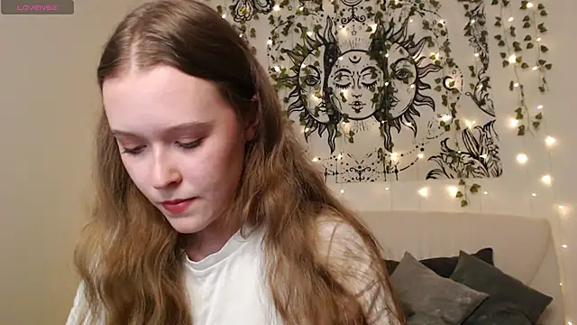 MandyMils online show from November 14, 5:55 pm