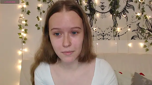 MandyMils online show from November 29, 3:15 pm