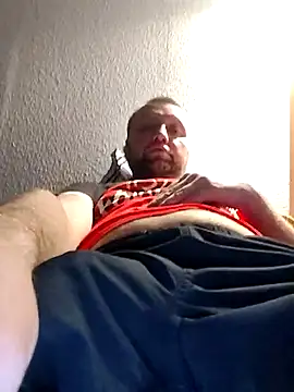 Snapshot of Brutalle88 chatting on October 16, 5:03 pm Brutalle88 online show from October 16, 5:03 pm