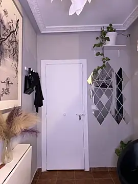 lacattiva online show from September 25, 5:49 pm