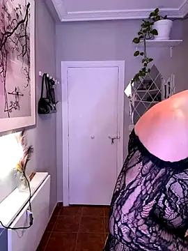 lacattiva online show from November 28, 8:11 pm