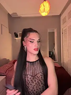 lacattiva online show from December 2, 5:08 pm