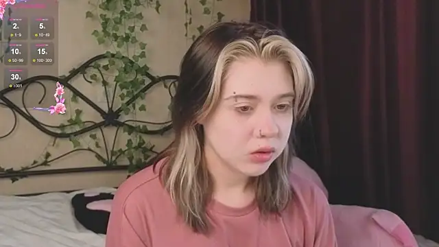 Snapshot of IrisSoCute chatting on November 29, 7:55 am IrisSoCute online show from November 29, 7:55 am