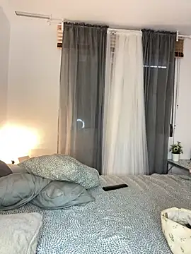 Snapshot of Wild2XXX chatting on September 24, 11:02 am Wild2XXX online show from September 24, 11:02 am