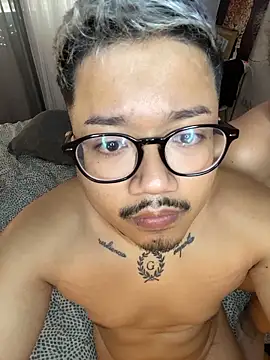 Wild2XXX online show from November 1, 9:55 am