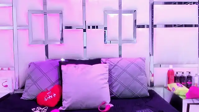 GabrielBrowm online show from April 22, 9:49 pm