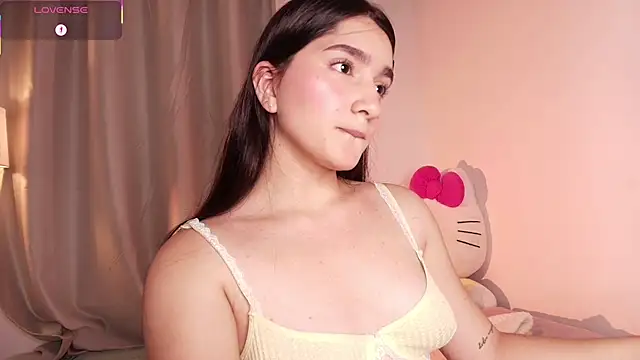 Snapshot of dulceangel__ chatting on October 11, 2:22 am dulceangel   online show from October 11, 2:22 am