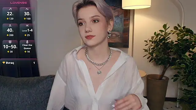 Snapshot of OdelynaAsp chatting on November 19, 11:43 am OdelynaAsp online show from November 19, 11:43 am