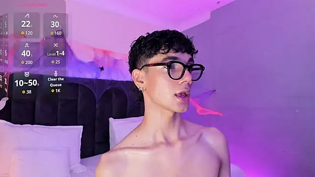 Phillicious   online show from October 29, 9:49 pm