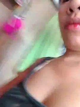 HotNaughtyGirl23 online show from March 2, 8:54 am