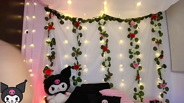 Snapshot of cutee_andrea chatting on November 22, 2:10 am cutee andrea online show from November 22, 2:10 am