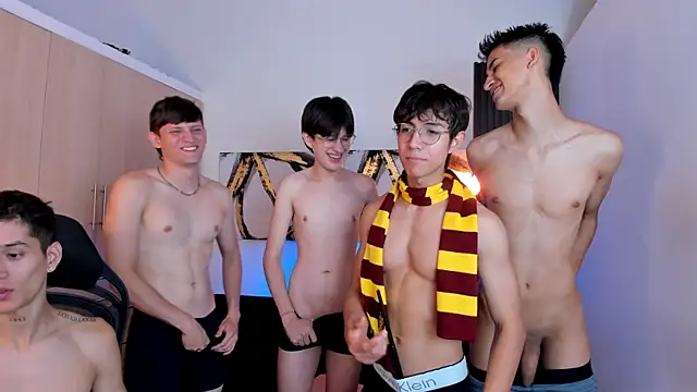 Snapshot of Rude_BoysW chatting on October 29, 8:32 pm Rude BoysW online show from October 29, 8:32 pm