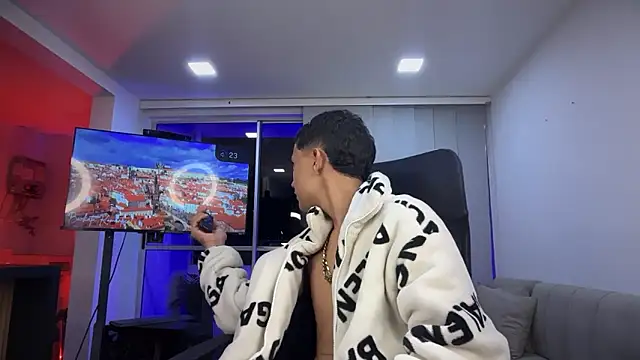 Toy boy777 online show from February 26, 2:43 am