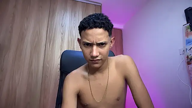 Toy boy777 online show from March 8, 3:32 am