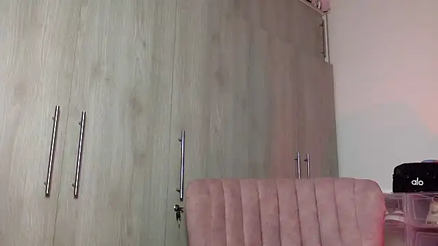 Snapshot of Tanit_Mora chatting on November 16, 1:44 am Tanit Mora online show from November 16, 1:44 am