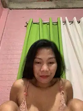 Snapshot of Cleo17 chatting on April 29, 5:30 pm Cleo17 online show from April 29, 5:30 pm