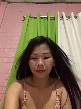 Snapshot of Cleo17 chatting on May 5, 1:52 pm Cleo17 online show from May 5, 1:52 pm