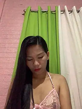 Snapshot of Cleo17 chatting on May 17, 1:29 pm Cleo17 online show from May 17, 1:29 pm