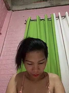 Snapshot of Cleo17 chatting on May 24, 4:23 pm Cleo17 online show from May 24, 4:23 pm