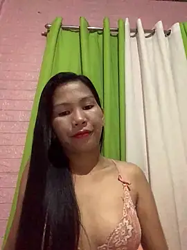 Snapshot of Cleo17 chatting on June 9, 1:45 pm Cleo17 online show from June 9, 1:45 pm