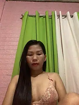 Snapshot of Cleo17 chatting on June 22, 11:51 am Cleo17 online show from June 22, 11:51 am
