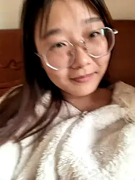 sisi-maiden online show from March 2, 7:15 am