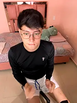 Snapshot of sexydany_ chatting on October 20, 4:02 am sexydany  online show from October 20, 4:02 am