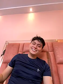 Snapshot of sexydany_ chatting on October 21, 3:07 am sexydany  online show from October 21, 3:07 am