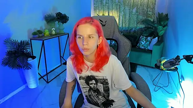 Snapshot of NitaNihil chatting on September 11, 9:42 am NitaNihil online show from September 11, 9:42 am