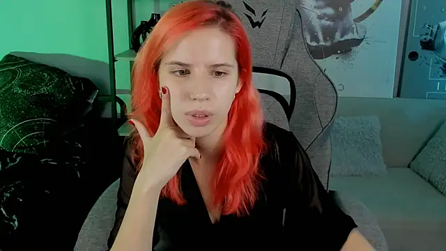 Snapshot of NitaNihil chatting on October 20, 6:52 pm NitaNihil online show from October 20, 6:52 pm