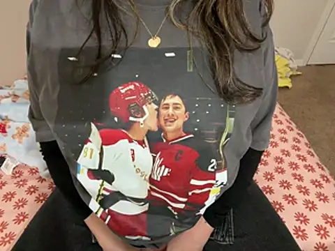 MissElizabethXoXo online show from April 8, 12:43 am