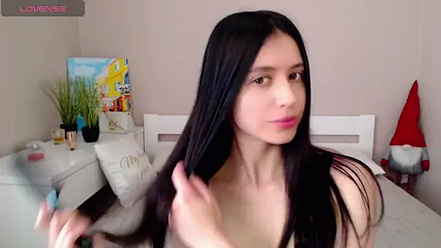 SelinLi online show from June 7, 9:35 am