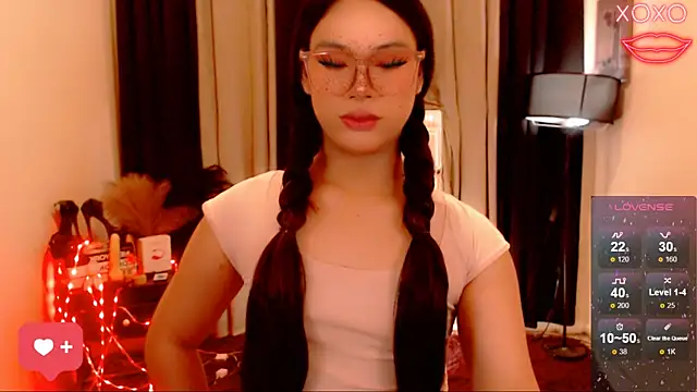 Snapshot of IamRaeganDolls69 chatting on November 5, 2:00 am IamRaeganDolls69 online show from November 5, 2:00 am