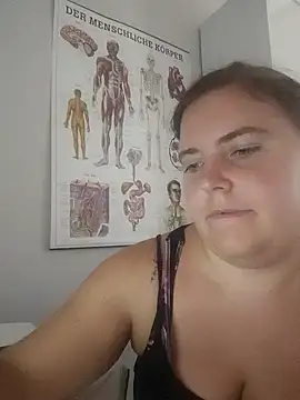 Snapshot of sasihasi98 chatting on July 18, 9:46 am sasihasi98 online show from July 18, 9:46 am