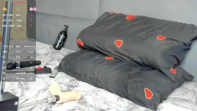 DiaDavidson online show from April 8, 5:40 am