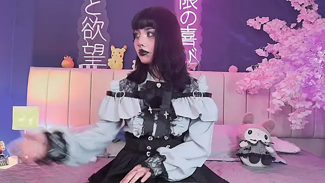 Shizuko  online show from April 27, 8:29 pm