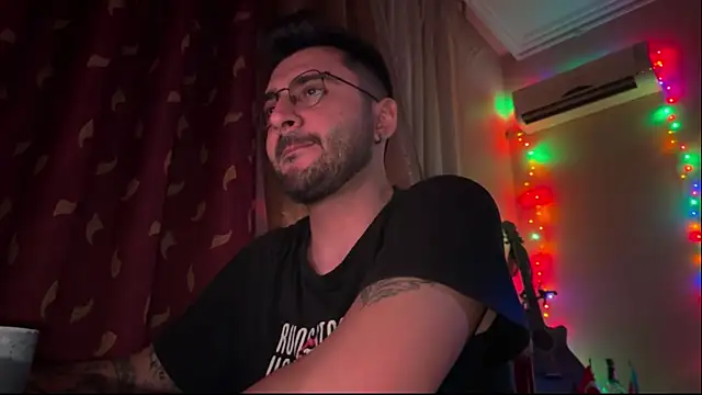 The Oggy online show from February 5, 11:31 pm