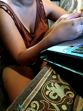 Lovelyann02 online show from June 11, 5:05 am