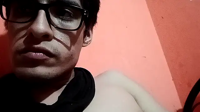 Snapshot of Hay-Viene-El-Huyy chatting on April 22, 1:01 pm Hay-Viene-El-Huyy online show from April 22, 1:01 pm