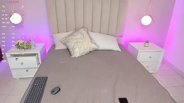 Dani rosse  online show from September 22, 12:51 pm