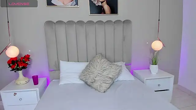 Dani rosse  online show from April 15, 12:12 pm