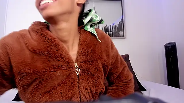 Snapshot of sarah_ashbourne chatting on November 11, 12:16 pm sarah ashbourne online show from November 11, 12:16 pm