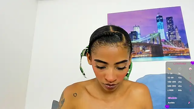 Snapshot of sarah_ashbourne chatting on November 13, 3:33 pm sarah ashbourne online show from November 13, 3:33 pm