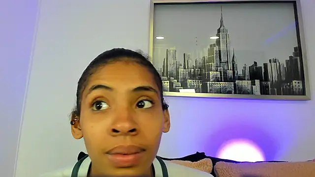 Snapshot of sarah_ashbourne chatting on November 20, 12:38 pm sarah ashbourne online show from November 20, 12:38 pm