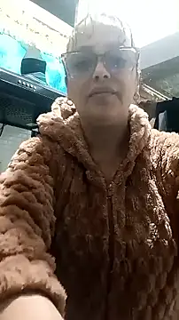 Snapshot of Lady_16 chatting on September 16, 12:17 pm Lady 16 online show from September 16, 12:17 pm