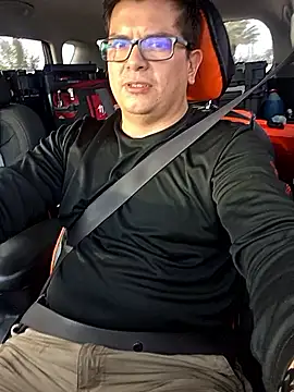 Snapshot of lucho8690 chatting on September 12, 10:32 pm lucho8690 online show from September 12, 10:32 pm