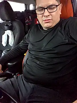 Snapshot of lucho8690 chatting on September 23, 9:40 pm lucho8690 online show from September 23, 9:40 pm