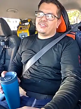 Snapshot of lucho8690 chatting on October 13, 9:15 pm lucho8690 online show from October 13, 9:15 pm