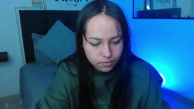 Snapshot of Eymmy_24 chatting on September 12, 2:22 am Eymmy 24 online show from September 12, 2:22 am